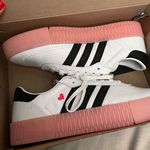 Adidas sambarose valentine
